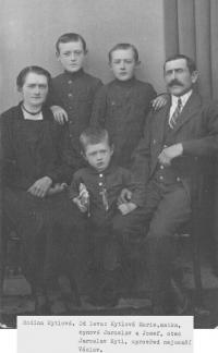 Kytlovi v Kupičově - 1932