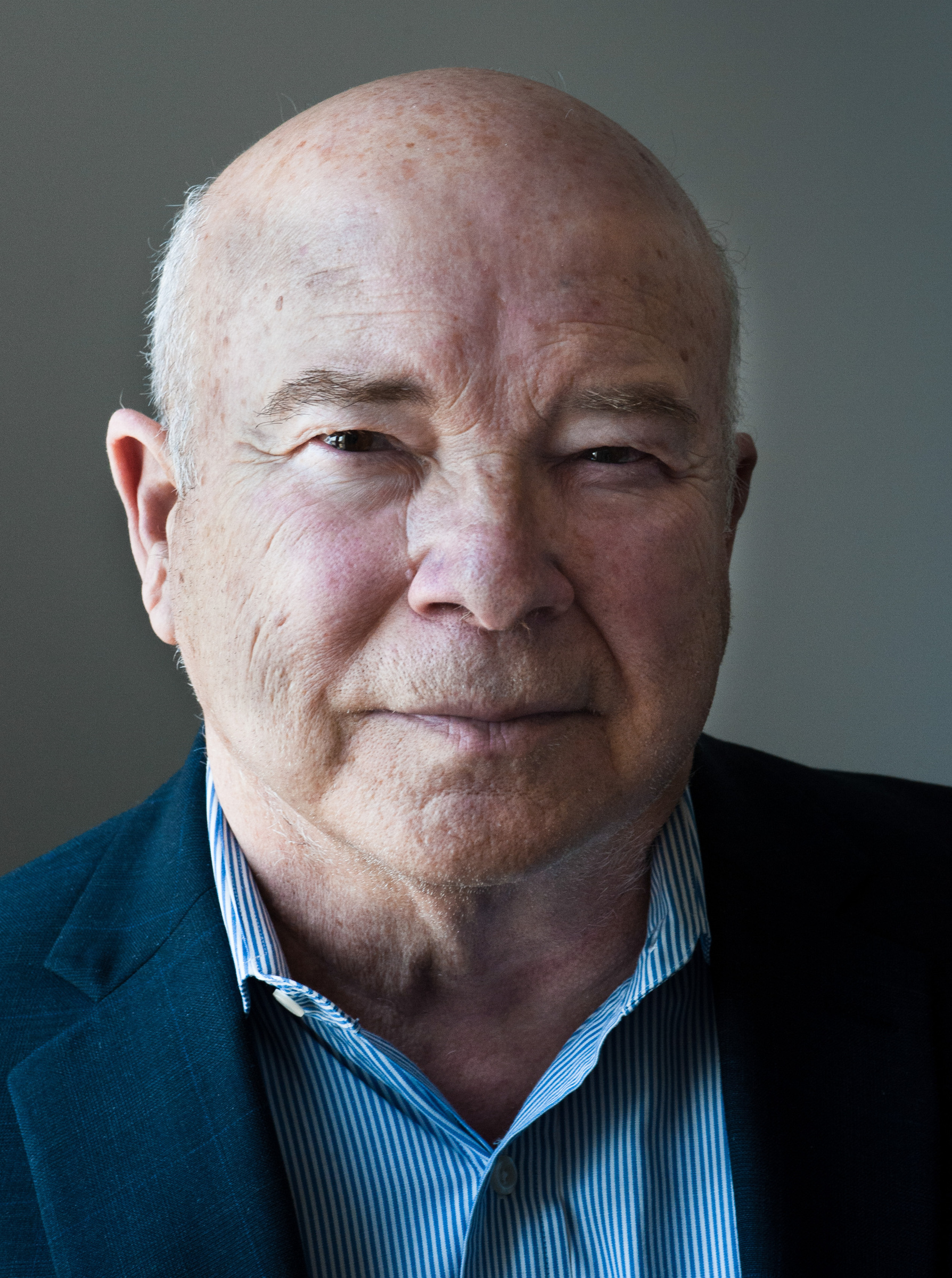 Frank Calzon